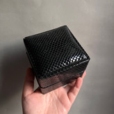 جزئیات جعبه ساعتی چرم پوست ماری