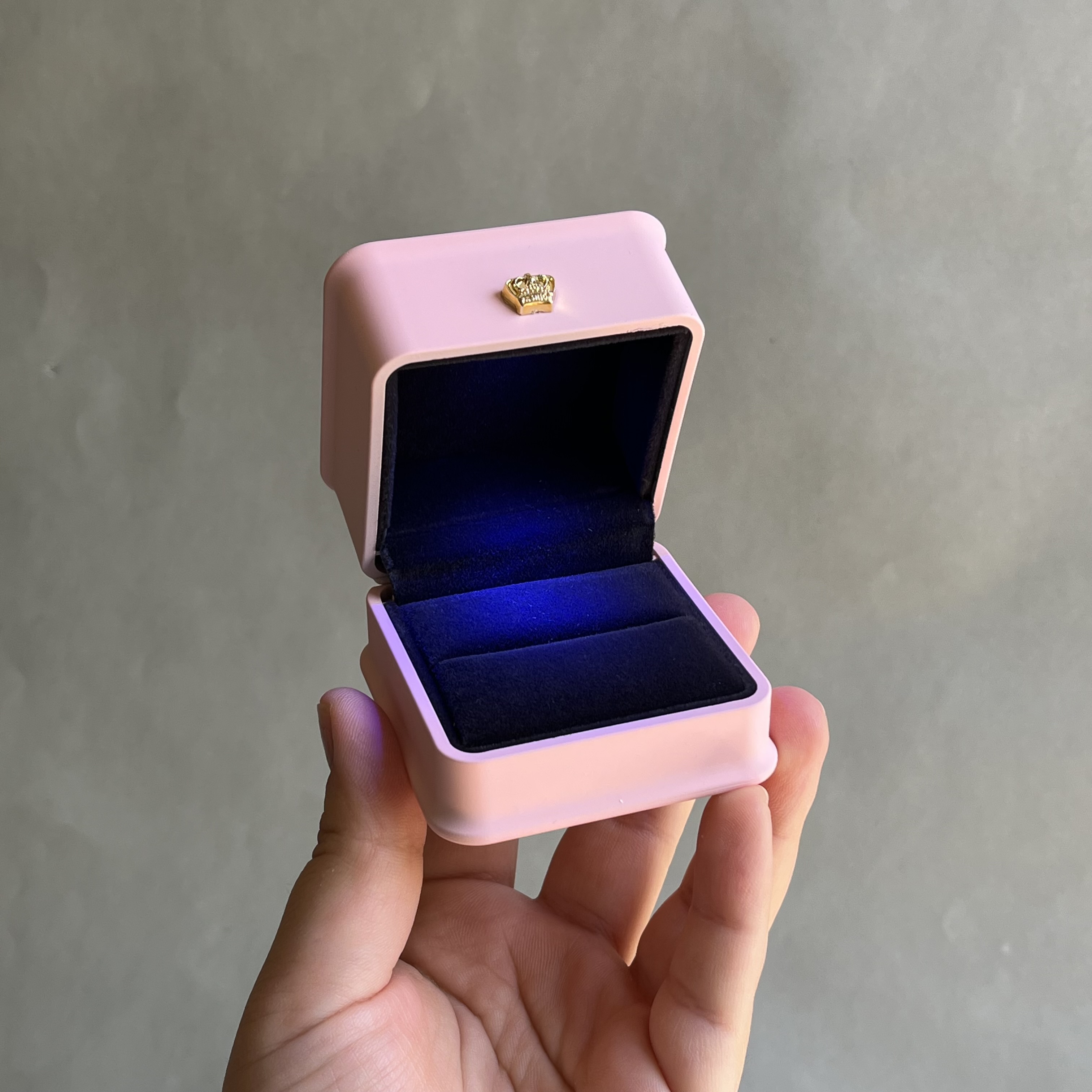 جعبه انگشتری چراغدار مناسب حلقه